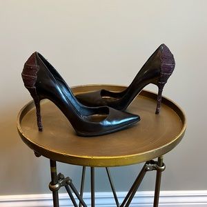 Manolo Blahnik (Rare with Sting Ray on Heel) Size 38